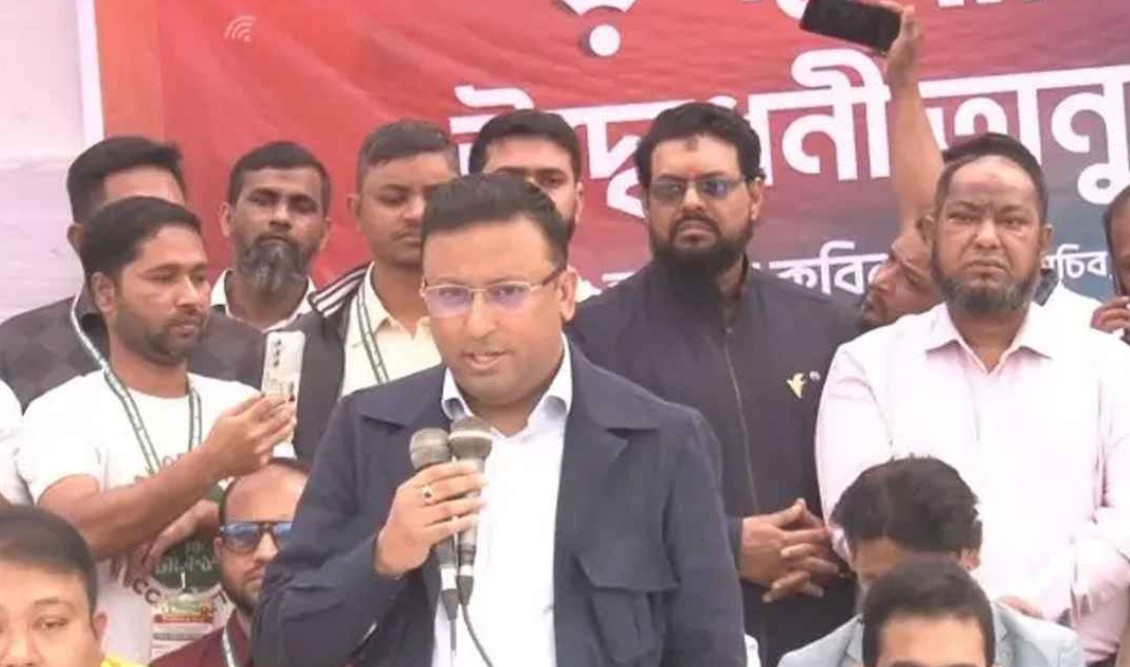 কড়াইল বস্তিতে ফ্রি ওয়াফাই সেবা উদ্বোধন করেন বিএনপির আন্তর্জাতিক বিষয়ক সম্পাদক হুমায়ুন কবির। ছবি: সংগৃহীত 