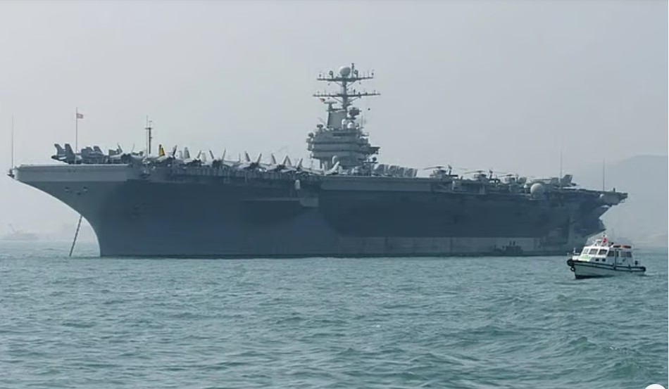 যুক্তরাষ্ট্রের বিমানবাহী রণতরি ‘ইউএসএস আব্রাহাম লিংকন’