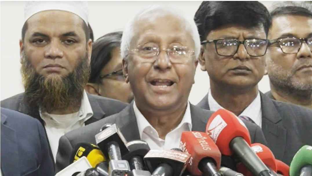 ইসি) সচিবালয়ের সিনিয়র সচিব আখতার আহমেদ।