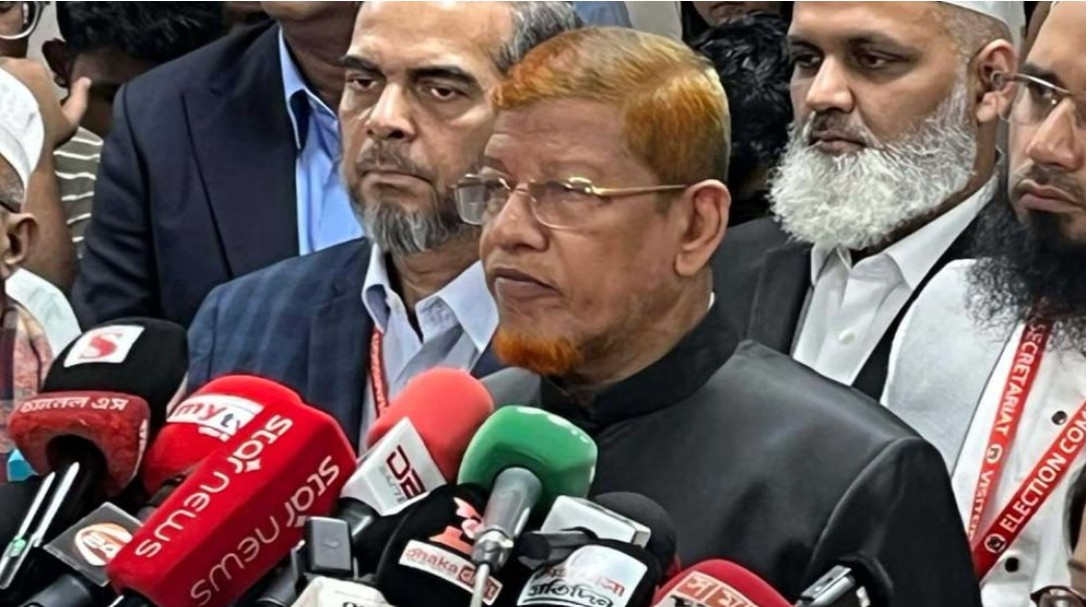 জামায়াতে ইসলামীর সহকারি সেক্রেটারি জেনারেল হামিদুর রহমান আযাদ। 