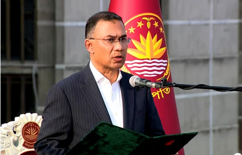 আজ বিকেলে জাতীয় সংসদ ভবনের দক্ষিণ প্লাজায় প্রধানমন্ত্রী হিসেবে শপথ নেন বিএনপির চেয়ারম্যান তারেক রহমান, ছবি: বাসস