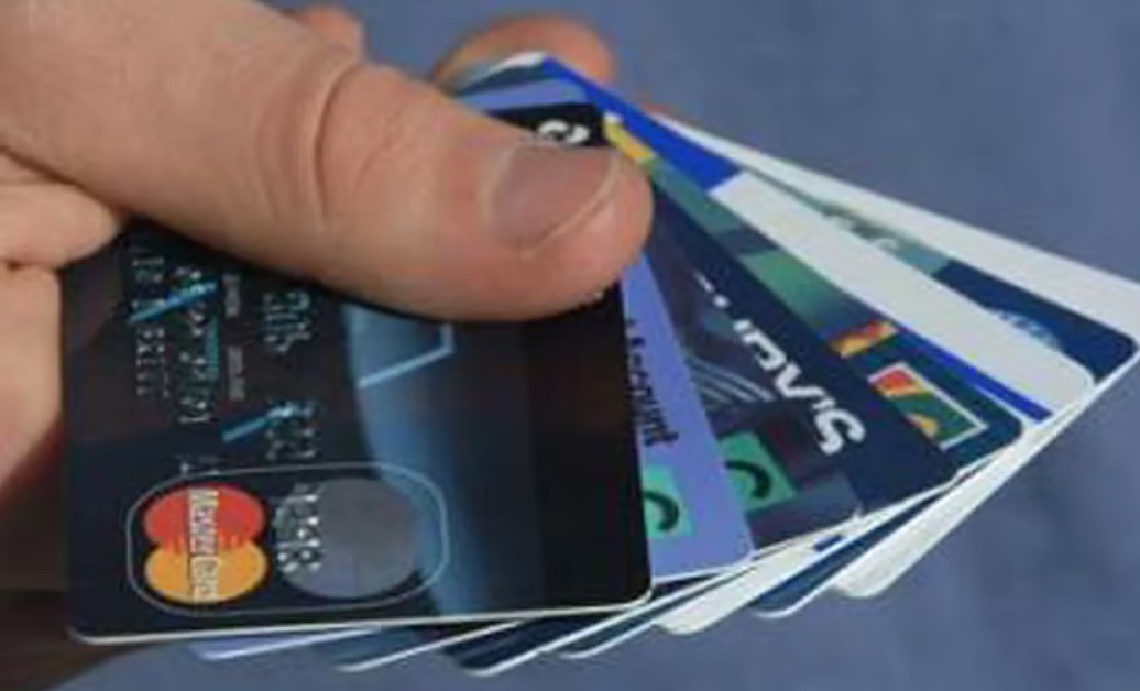 ক্রেডিট-ডেবিট কার্ডছবি: সংগৃহীত